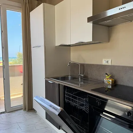 Perla Viareggina - Sul Mare Con Terrazzo 公寓 *