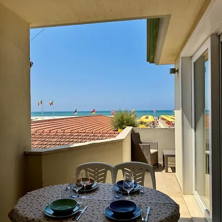 Perla Viareggina - Sul Mare Con Terrazzo Viareggio
