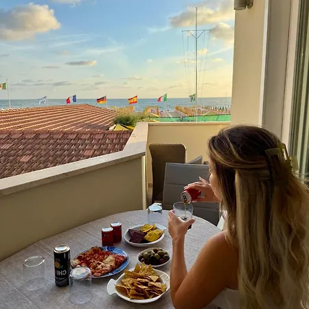 Terrazza Fronte Mare - Centro Viareggio