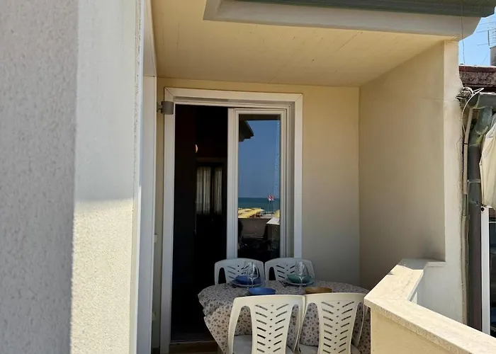 Апартаменти Perla Viareggina - Sul Mare Con Terrazzo