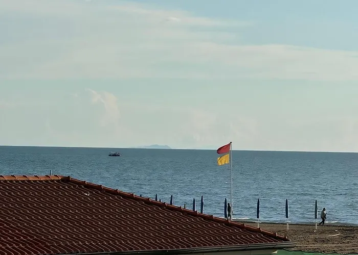 Апартаменти Perla Viareggina - Sul Mare Con Terrazzo